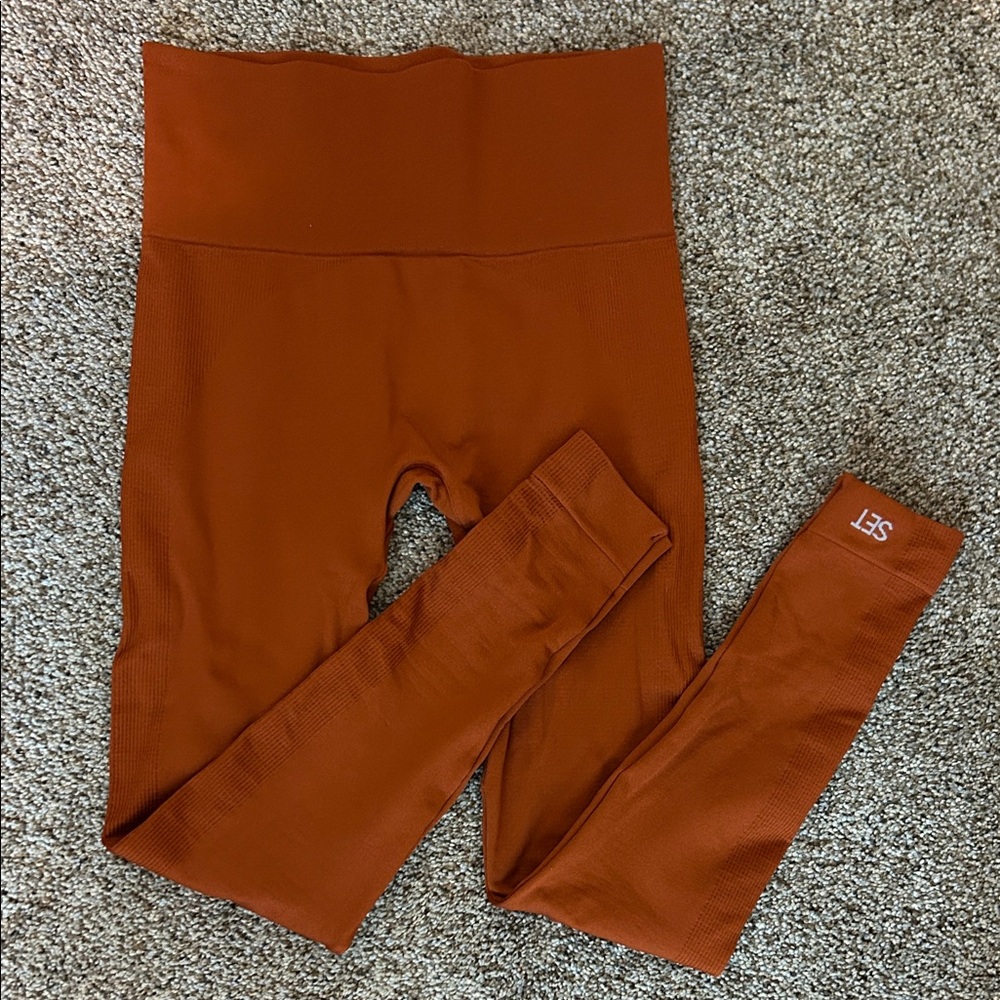 SET Active Sculpt Flex rusty orange leggings